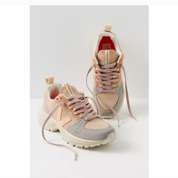 VEJA Venturi Suede Almond Peach multicolour size US 6 NWT - Picture 11 of 11